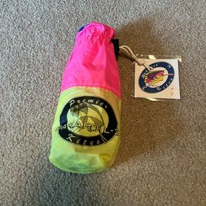 NWT Premium Kites pink and yellow